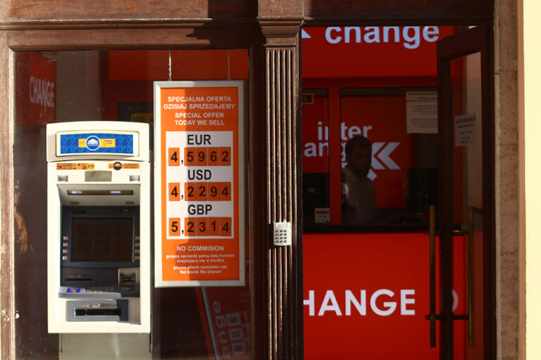 płatności i bankomaty