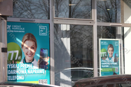 Credit Agricole bank oddział reklama