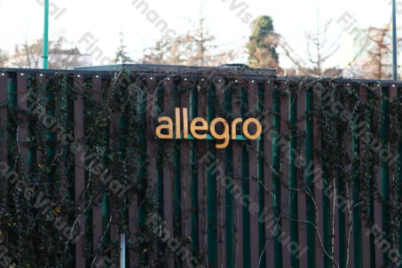 Allegro automat paczkowy One Box paczkomat zielony automat