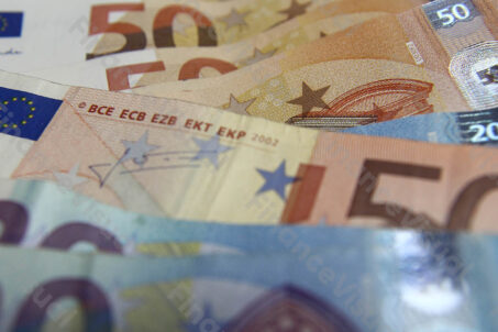 Banknoty euro 19