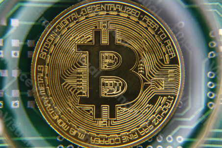 Bitcoin moneta kryptowaluty inwestycje układ scalony