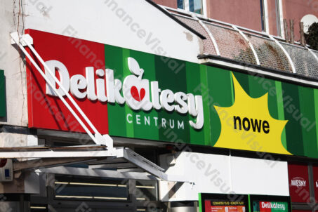 Delikatesy Centrum, handel