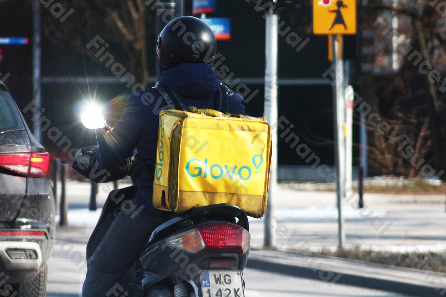 Glovo, kurier, gastronomia, jedzenie, dostawa