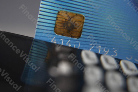 Karta debetowa terminal płatniczy chip