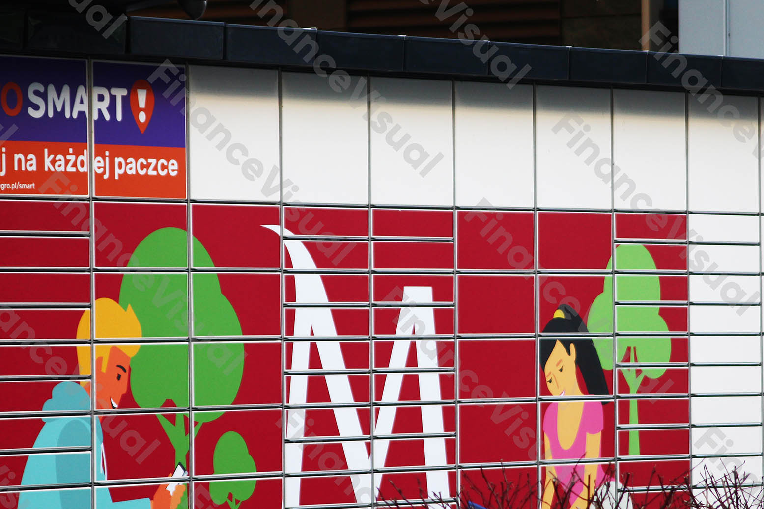 Paczkomat InPost reklama Bank Millennium