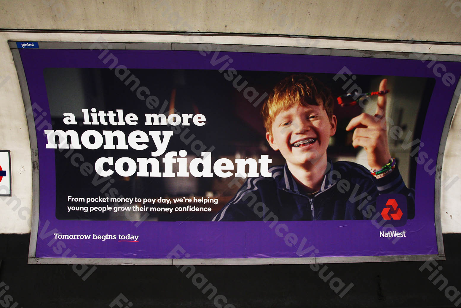 NatWest Bank reklama metro Londyn