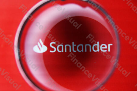 Santander Bank lupa