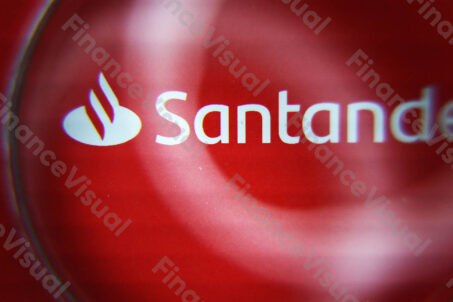 Santander Bank lupa