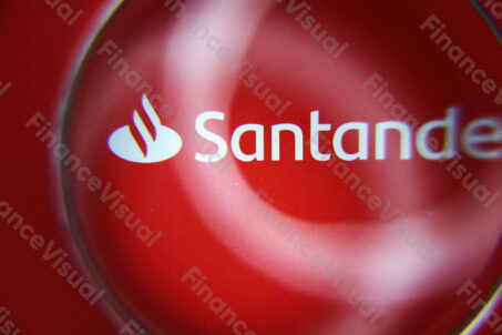 Santander Bank lupa