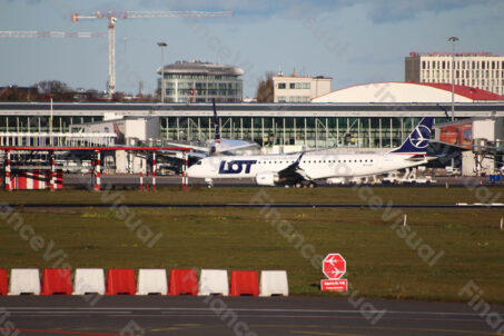 LOT Okęcie 4