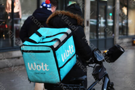 Wolt kurier 2