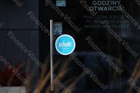 Wolt naklejka