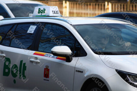 Bolt taxi