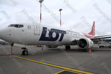 Samolot Bank Pekao LOT 17