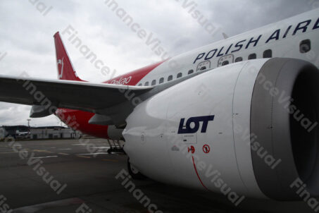 Samolot Bank Pekao LOT 4