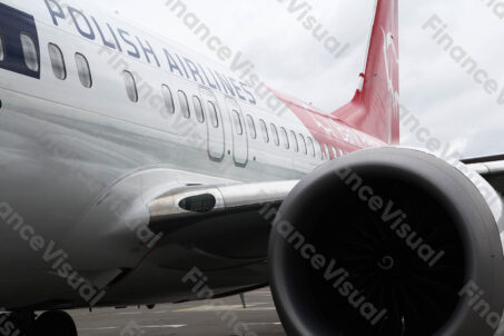 Samolot Bank Pekao LOT 9