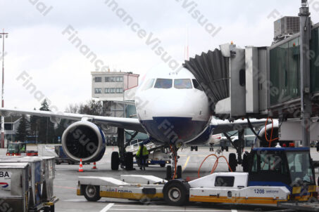 Samolot załadunek 2