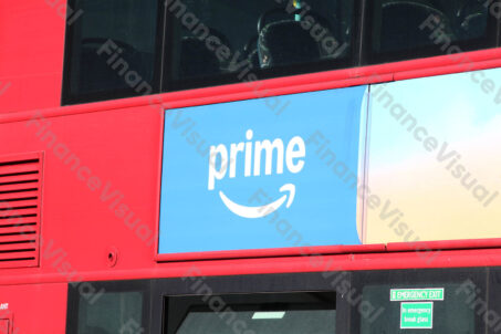 Autobus Londyn Prime kurier 3