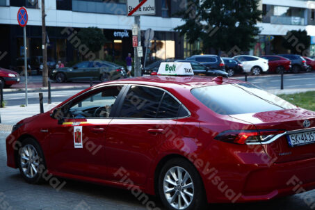 Bolt taxi Empik