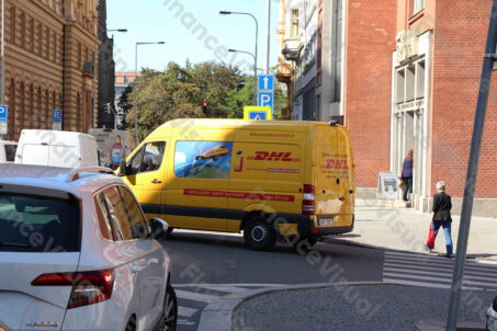 DHL Praga
