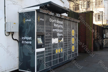 InPost paczkomat Londyn 2