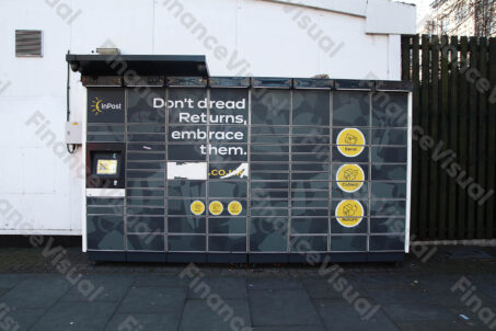 InPost paczkomat Londyn 5