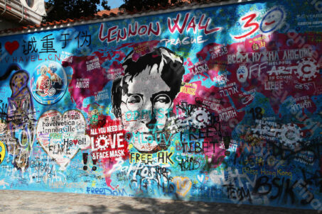 Lennon Wall Praga 1