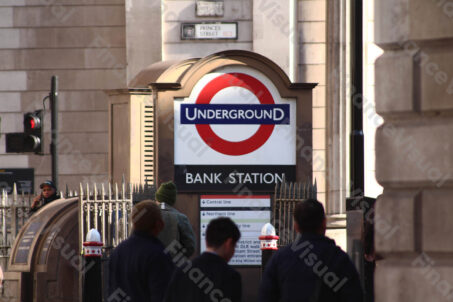 Metro Underground Londyn Bank Station 1