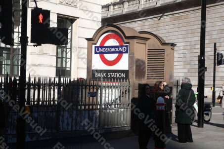 Metro Underground Londyn Bank Station 4