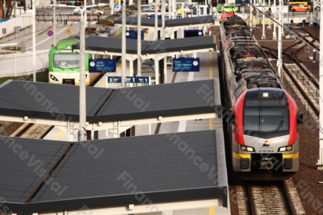 Pociąg peron Warszawa Ochota 3