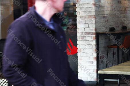 Santander logo Londyn