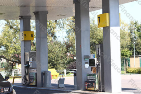 Stacja benzynowa Lotos 6