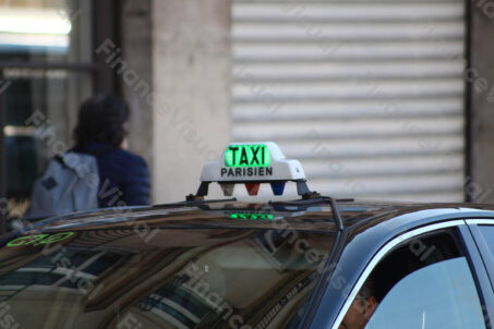 Taksówka Paryż 1