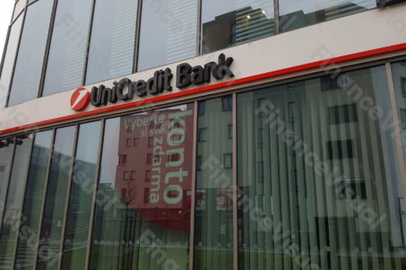UniCredit Bank Czechy 1