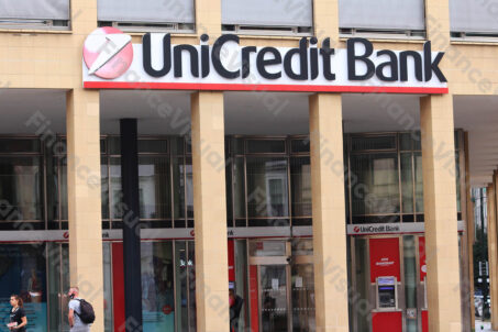 UniCredit Bank Czechy 5