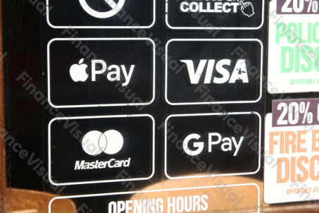 Visa GPay Apple Pay Mastercard