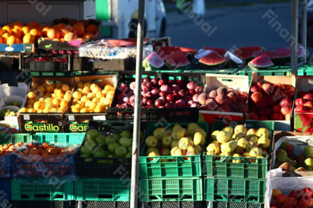 Warzywa owoce stragan uliczny