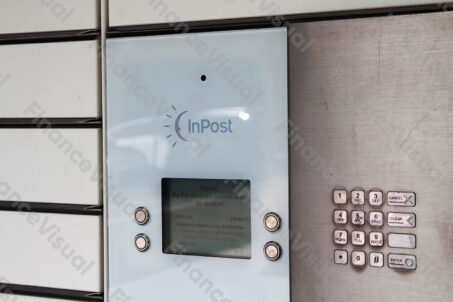 InPost paczkomat ekran