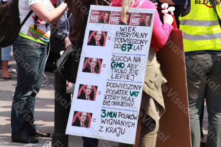 Manifestacja Stop Bankowemu Bezprawiu 18