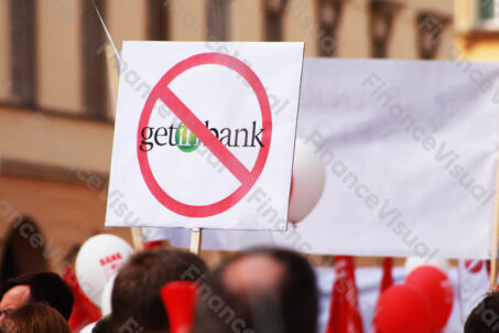 Manifestacja Stop Bankowemu Bezprawiu 73