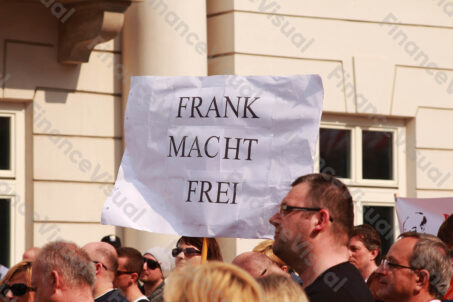 Manifestacja Stop Bankowemu Bezprawiu 80