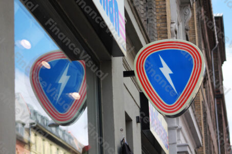 Prąd błyskawica szyld