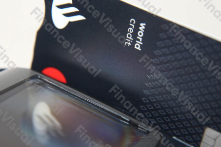 Santander World Credit 3