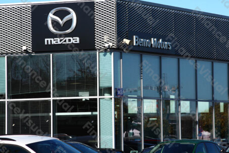 Mazda salon 2