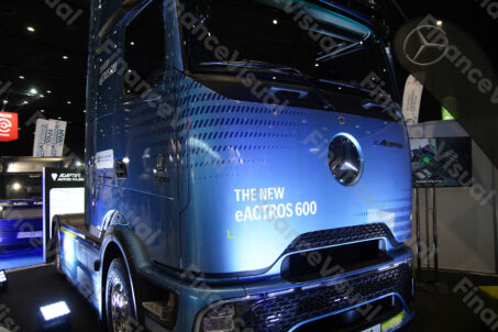 Mercedes eActors 600
