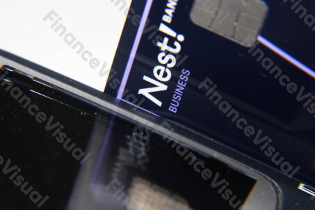 Nest Bank - karta płatnicza 1