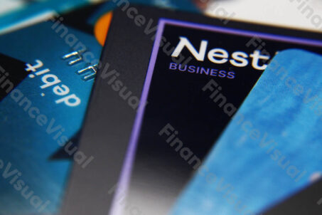 Nest Bank - karta płatnicza 10