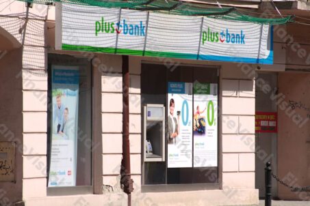 Plus Bank