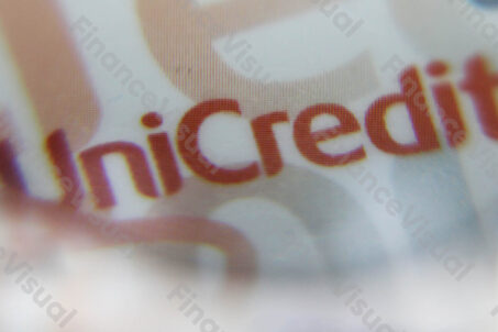 UniCredit Group karta 4