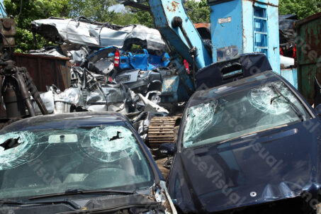 Wrak samochód złom 11